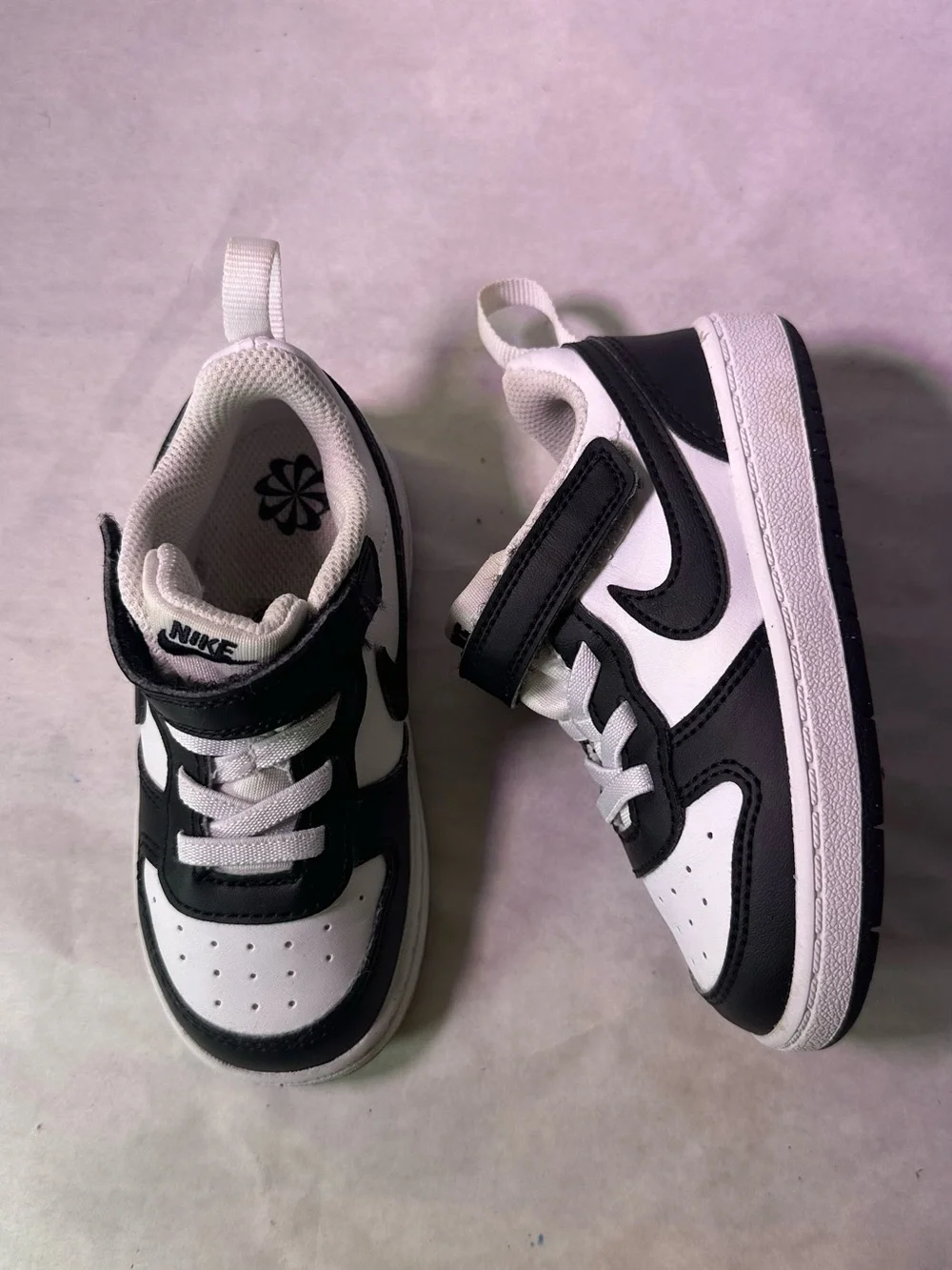 Nike Kids Black and White Low-Top Strap Sneaker